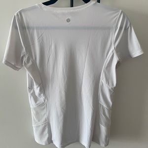Lululemon White Running Tee Shirt Sz 4